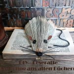 Leseratte-Upcycling-altes-Buch-falten