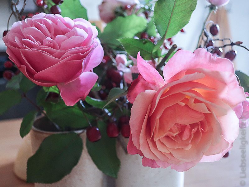 Rosenblüten - Blumenstrauß - Friday-Flowerday