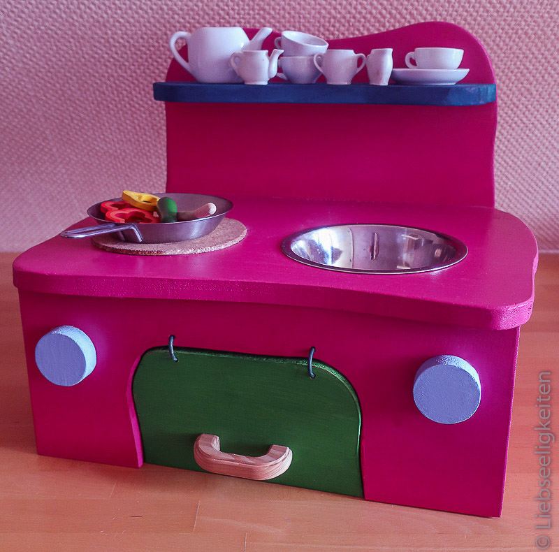 Puppenküche in Pink - Kinderküche aus Sperrholz