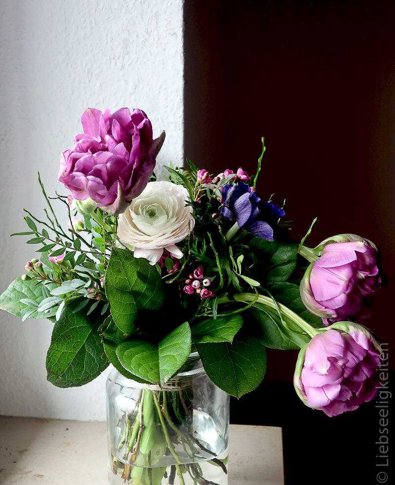 Blumenstrauß - Frühling - Tulpen - Ranunkeln und Anemone